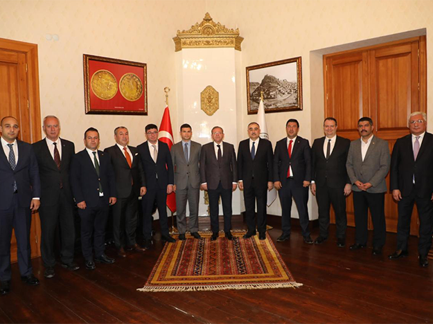 Qarsda Türkiyə–Azərbaycan Regional İqtisadi Forumu: İkitərəfli iqtisadi əməkdaşlığın inkişafına töhfə